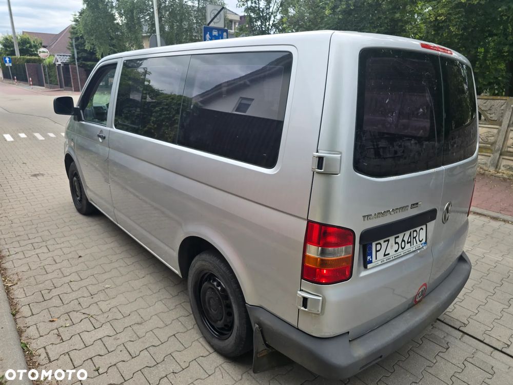 Volkswagen Transporter - 2