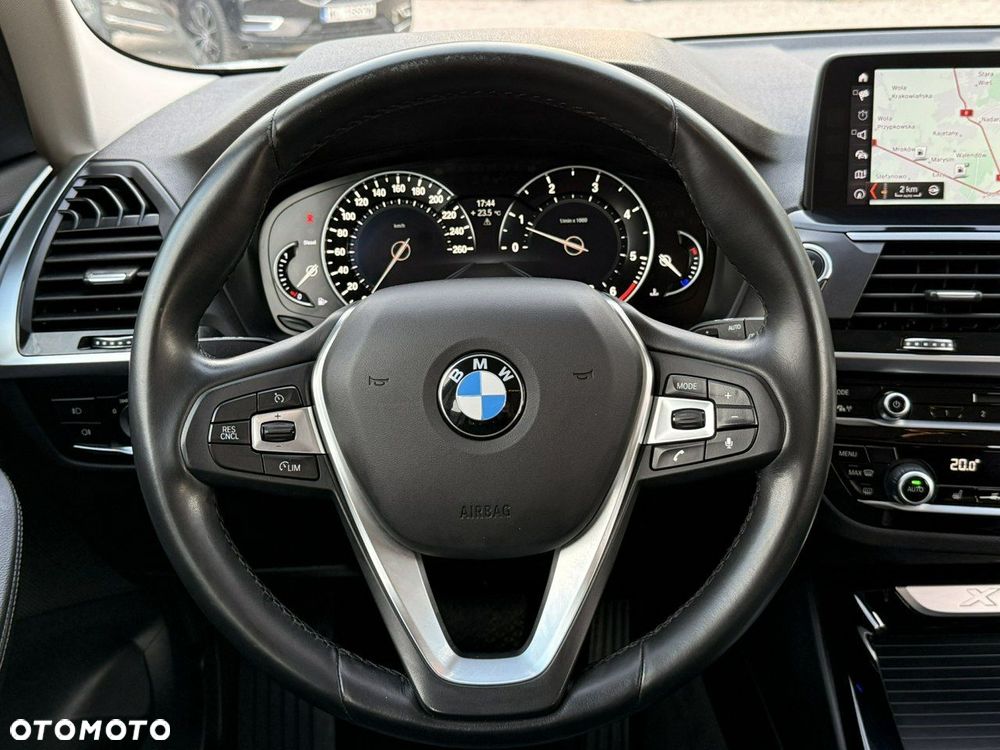 BMW X3 xDrive20d xLine - 26