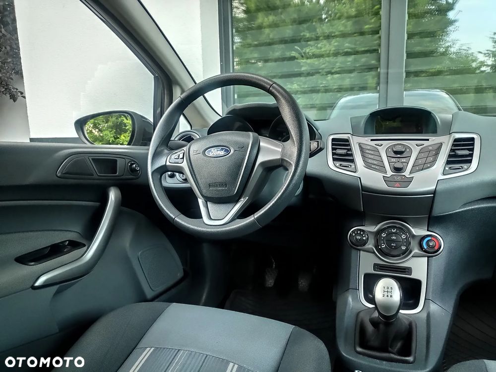 Ford Fiesta - 15