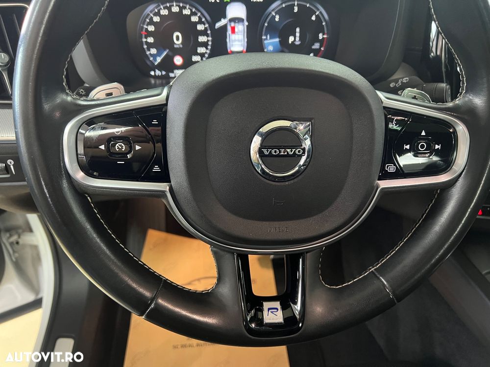 Volvo XC 60 B5 D AWD Geartronic RDesign - 23