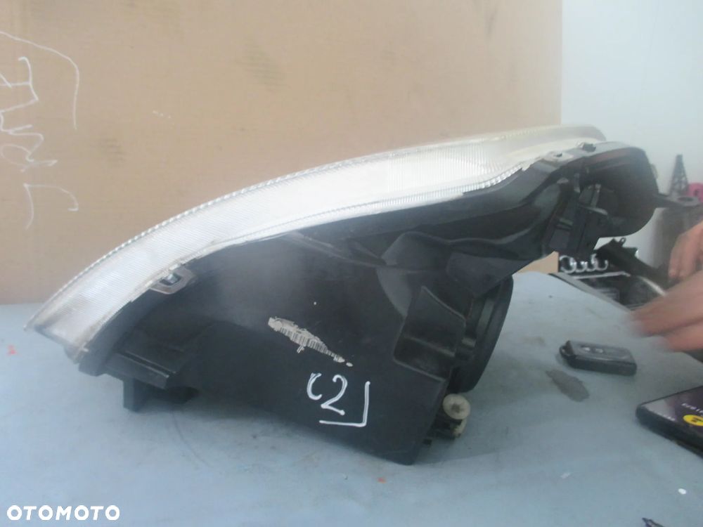 lampa prawa Citroen C2 AL Europa - 3