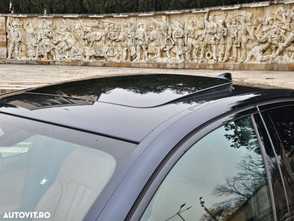 BMW Seria 5 530i xDrive AT MHEV - 22