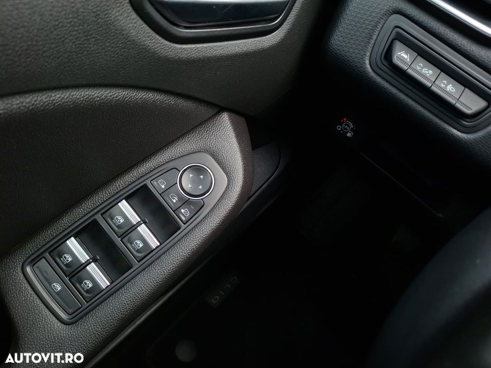Renault Clio - 26