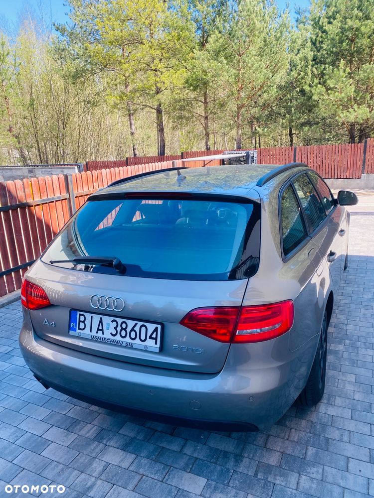 Audi A4 Avant 2.0 TDI DPF Ambiente - 10