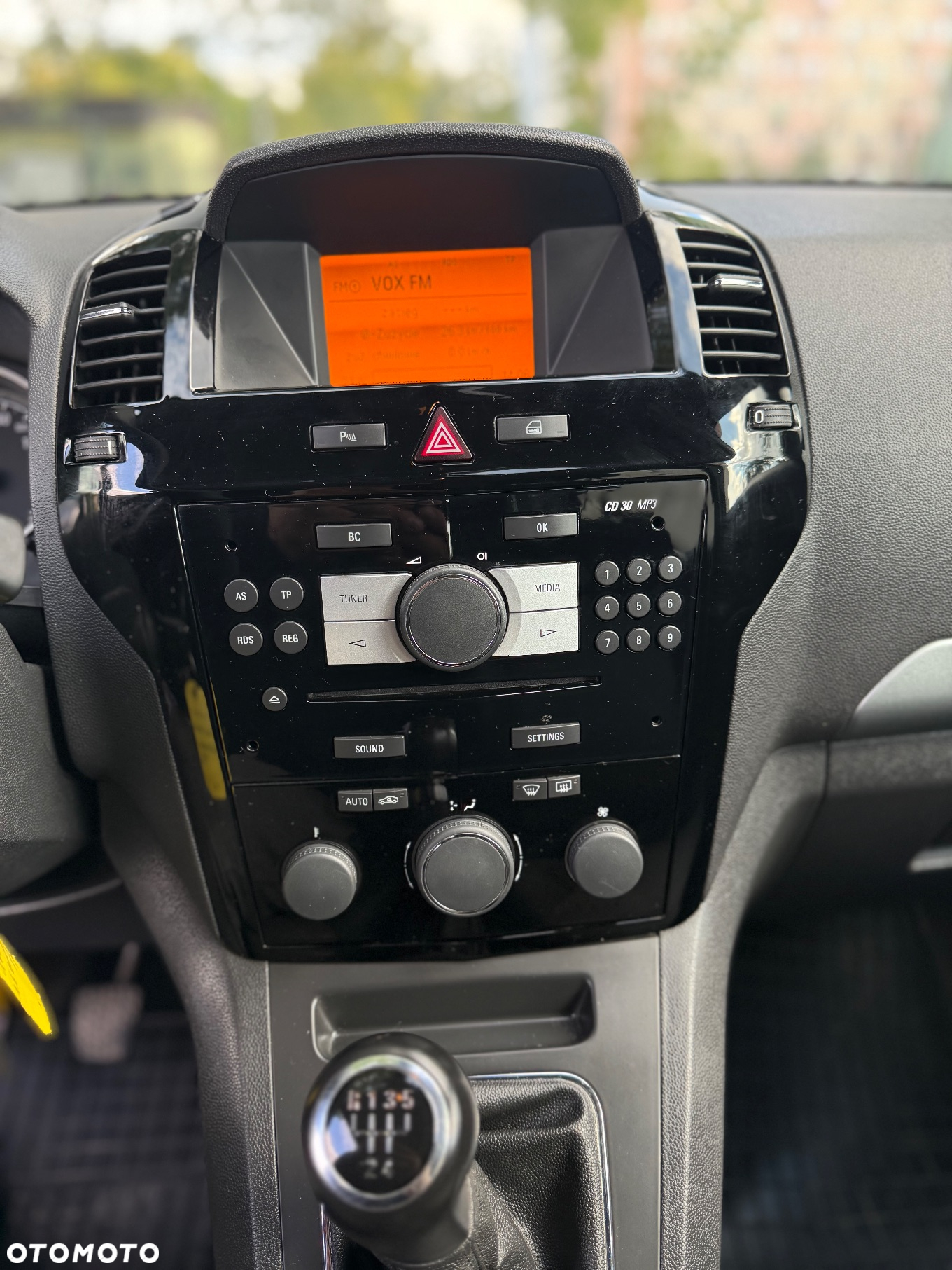 Opel Zafira 1.6 - 15
