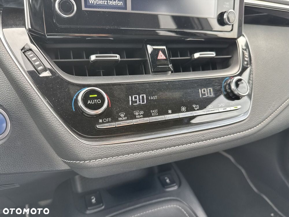 Toyota Corolla 1.8 Hybrid Comfort - 21