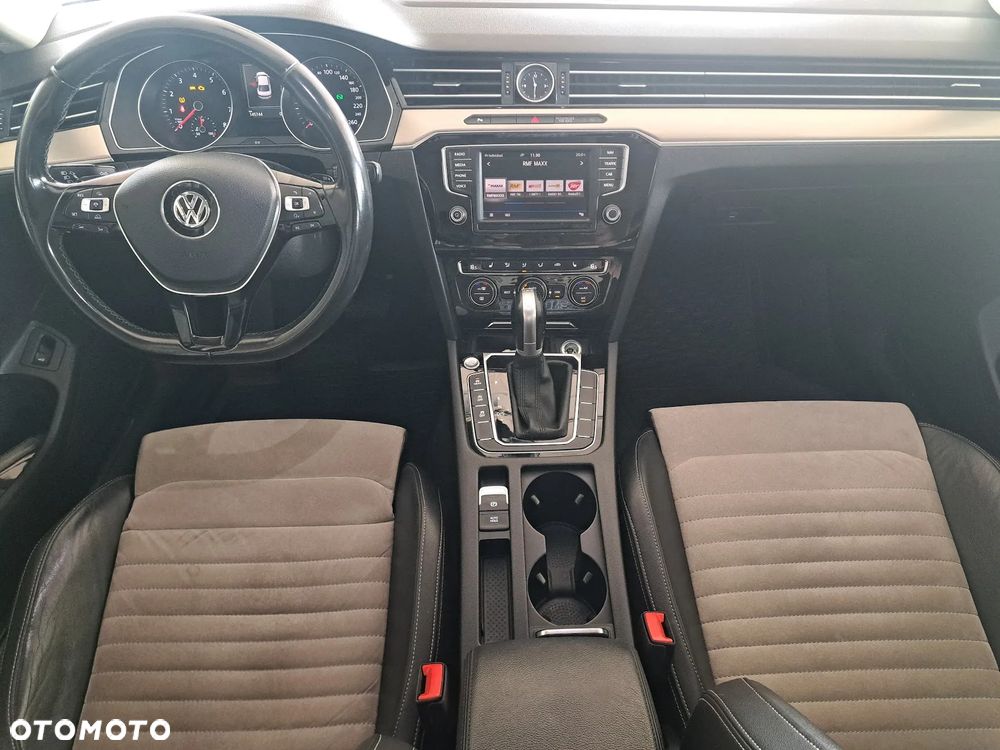Volkswagen Passat 1.8 TSI BMT Highline DSG - 9