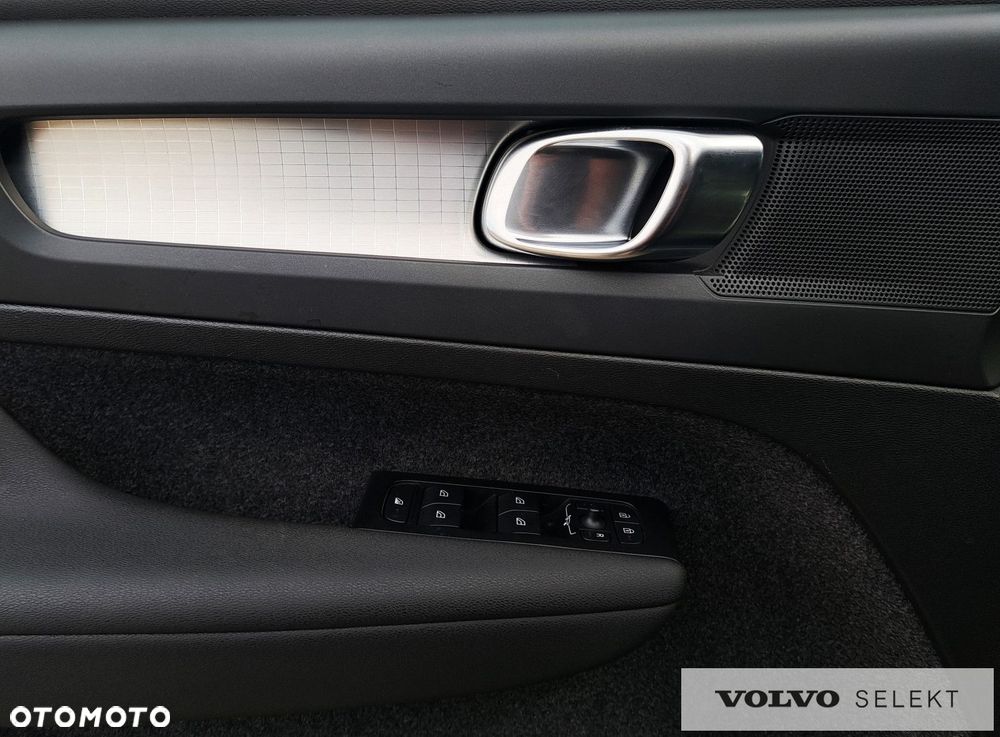 Volvo XC 40 - 26
