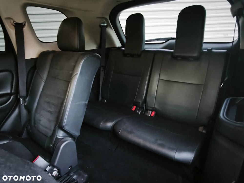 Mitsubishi Outlander - 9