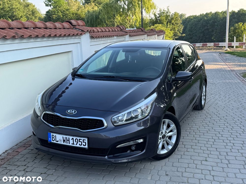 Kia Ceed - 5