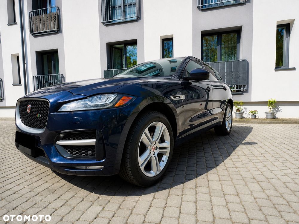 Jaguar F-Pace 2.0 i4P AWD R-Sport - 2