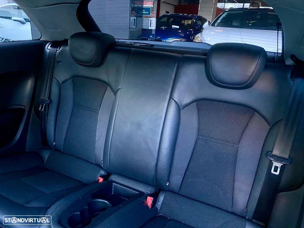 Audi A1 1.6 TDI S-line - 24