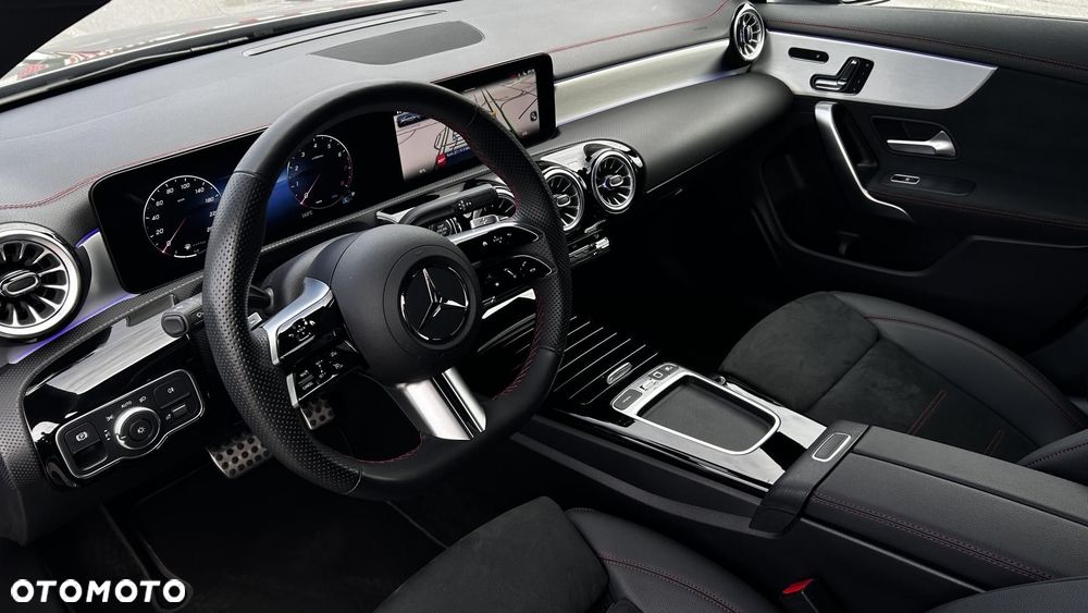 Mercedes-Benz CLA - 11