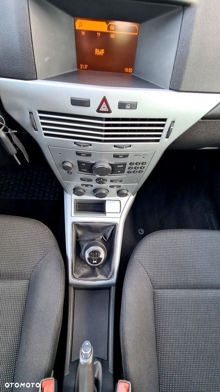 Opel Astra 1.4 Sport - 17