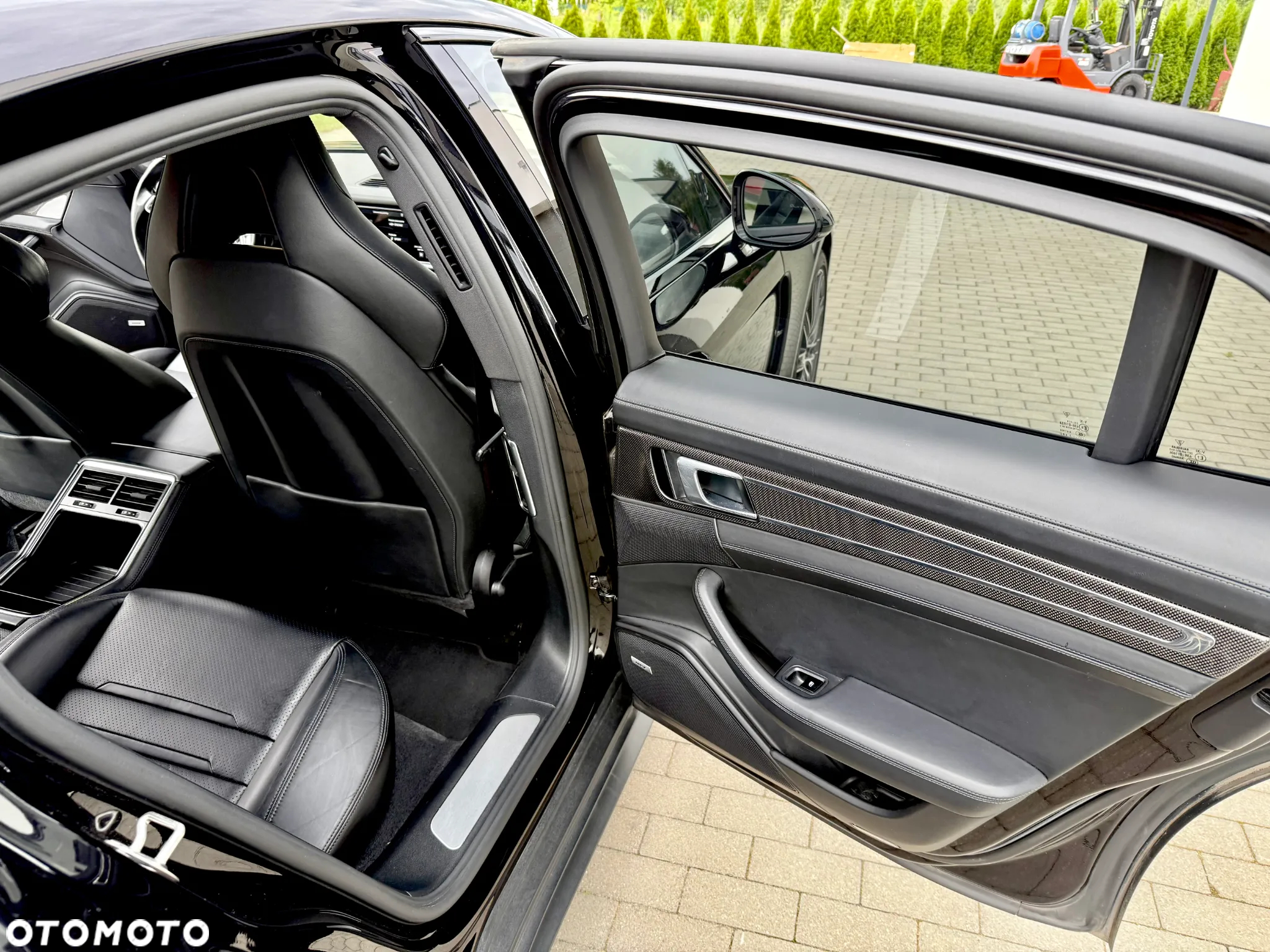Porsche Panamera 4S - 22