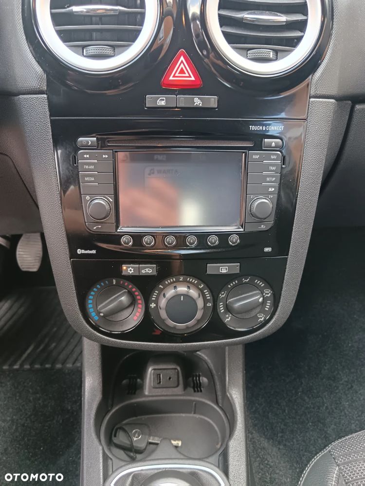 Opel Corsa 1.2 16V Enjoy - 12