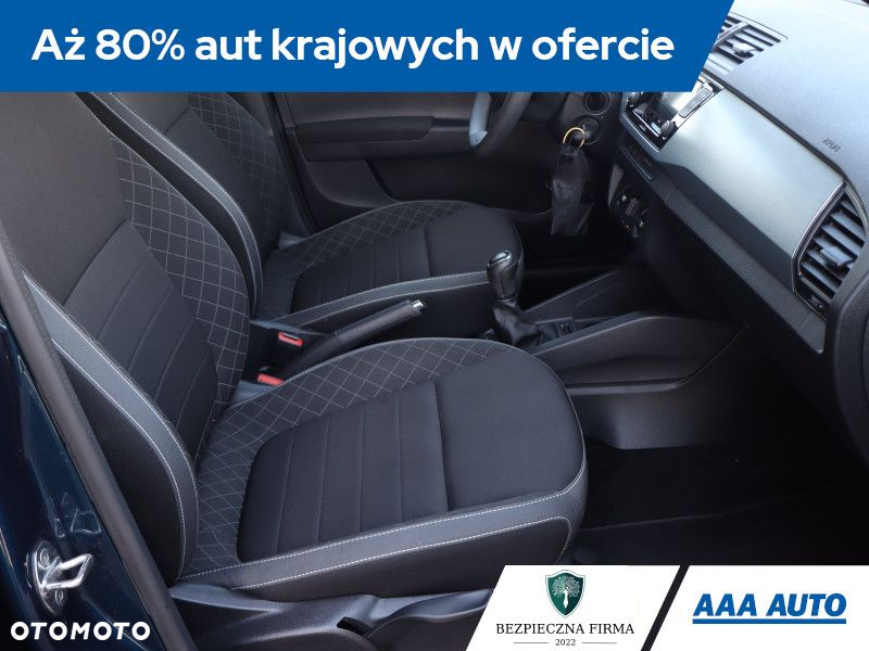 Skoda Fabia - 10