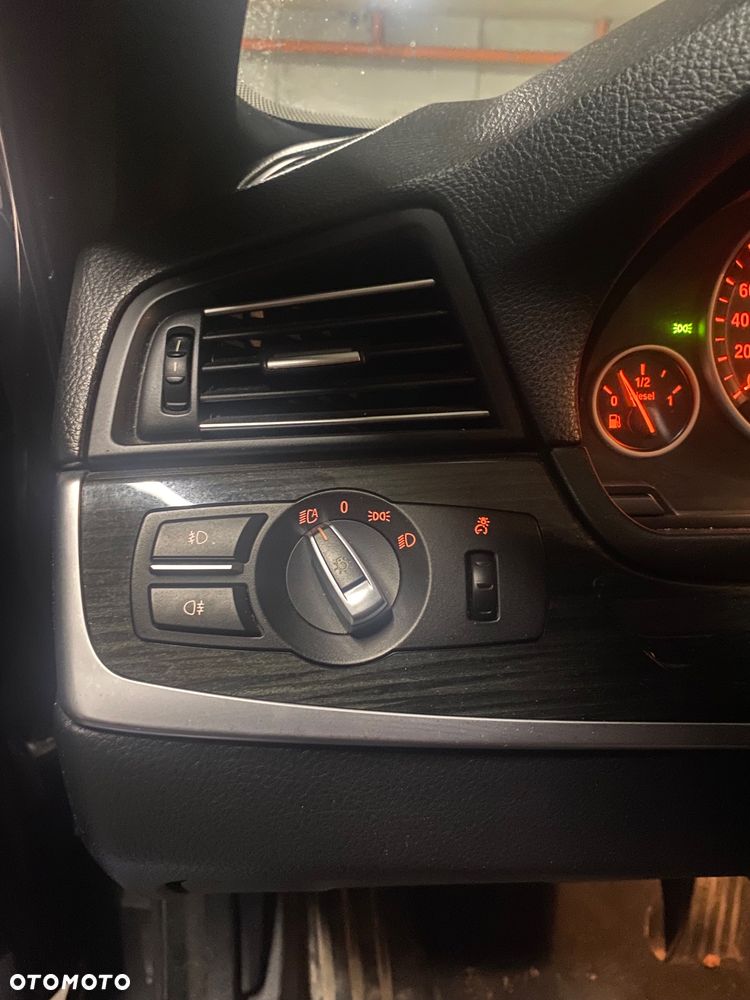 BMW Seria 5 520d - 11