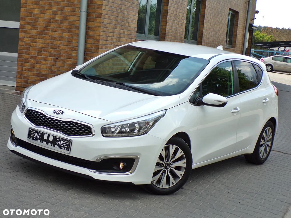 Kia Ceed 1.6 CRDi L - 11