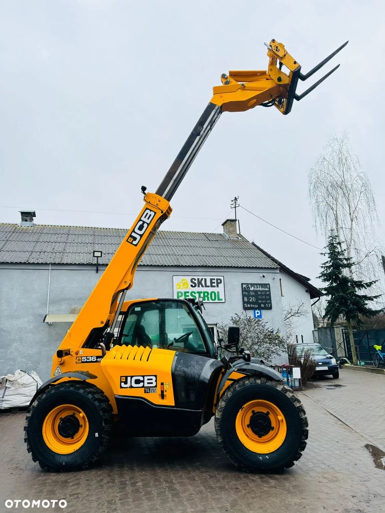 JCB 536-60 Agri Plus - 11