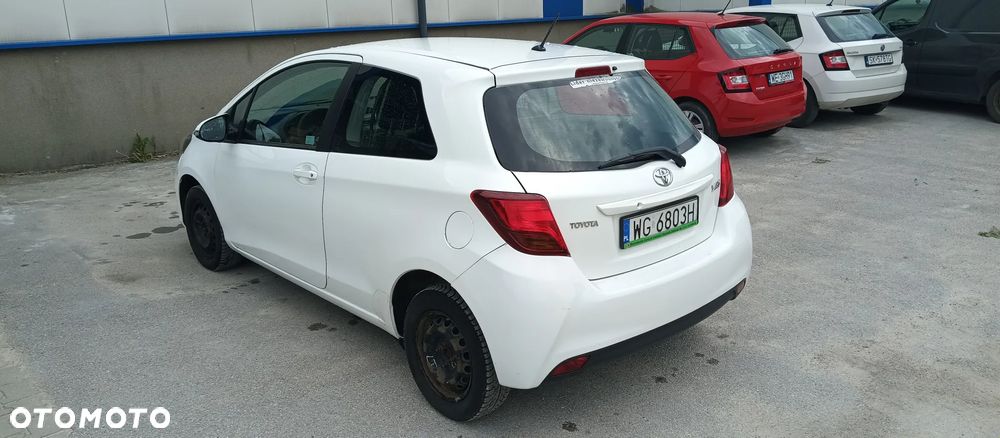 Toyota YARIS - 7