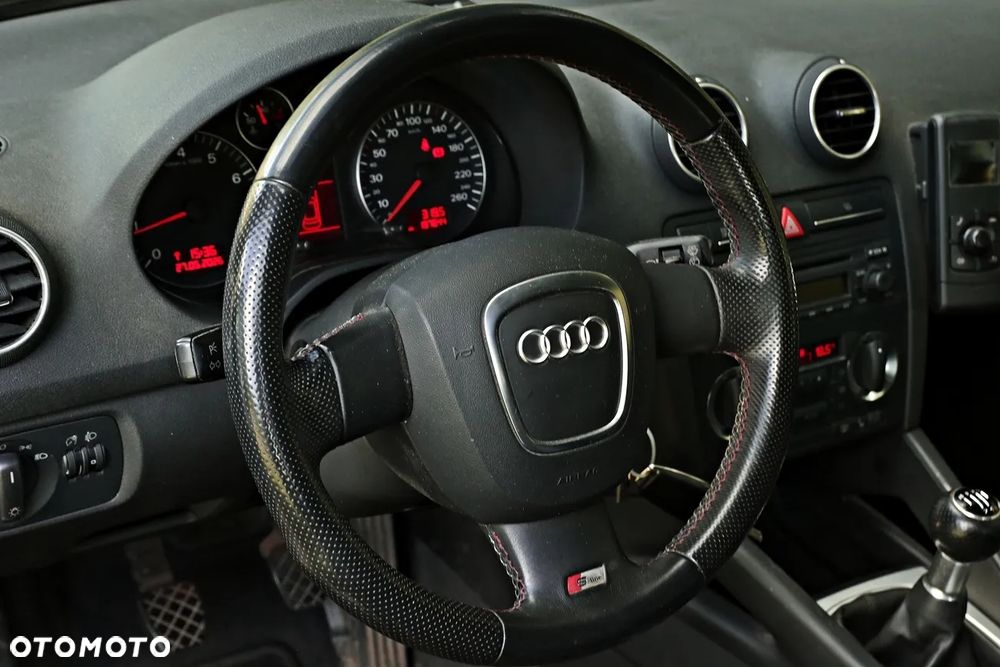 Audi A3 3-drzwiowe 1.6 S Line Sportpaket plus - 31