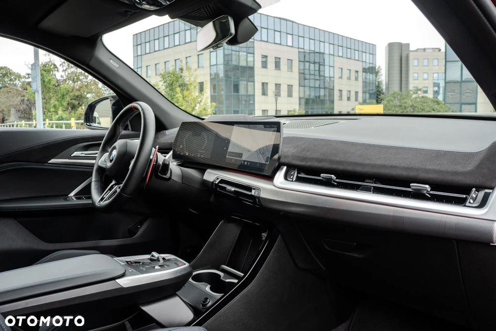 BMW X2 - 18