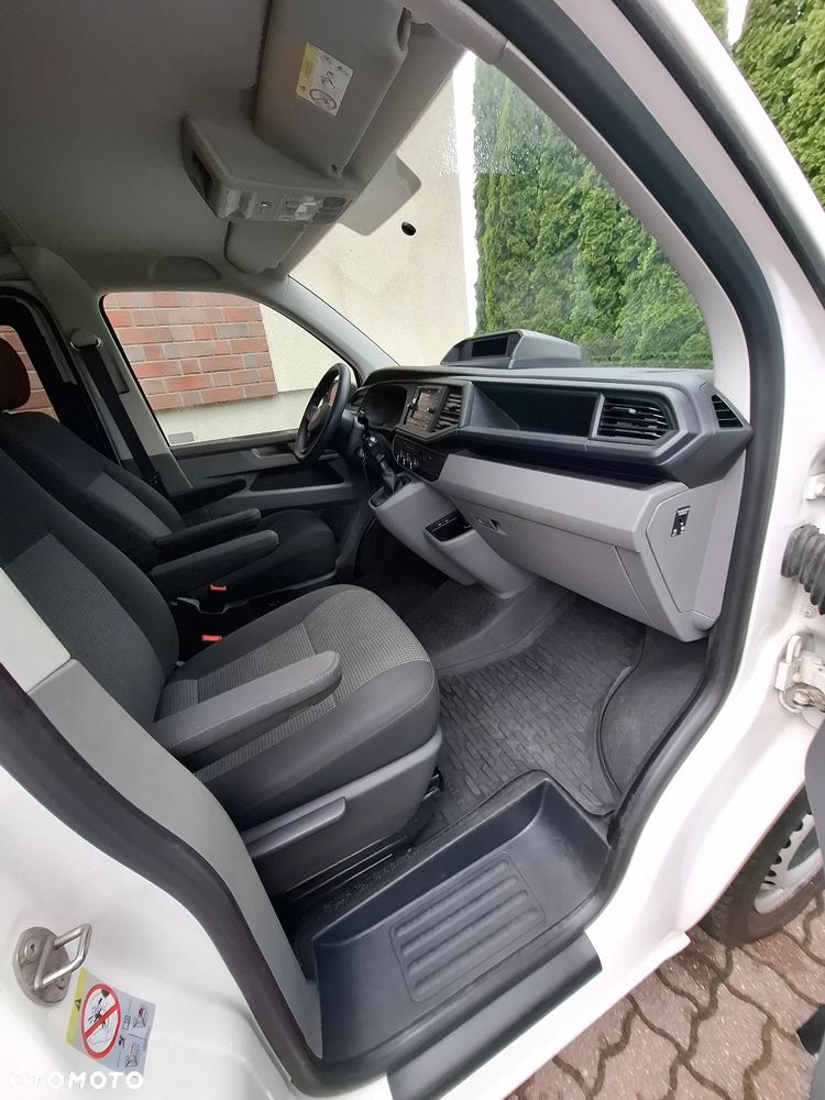 Volkswagen Transporter - 11