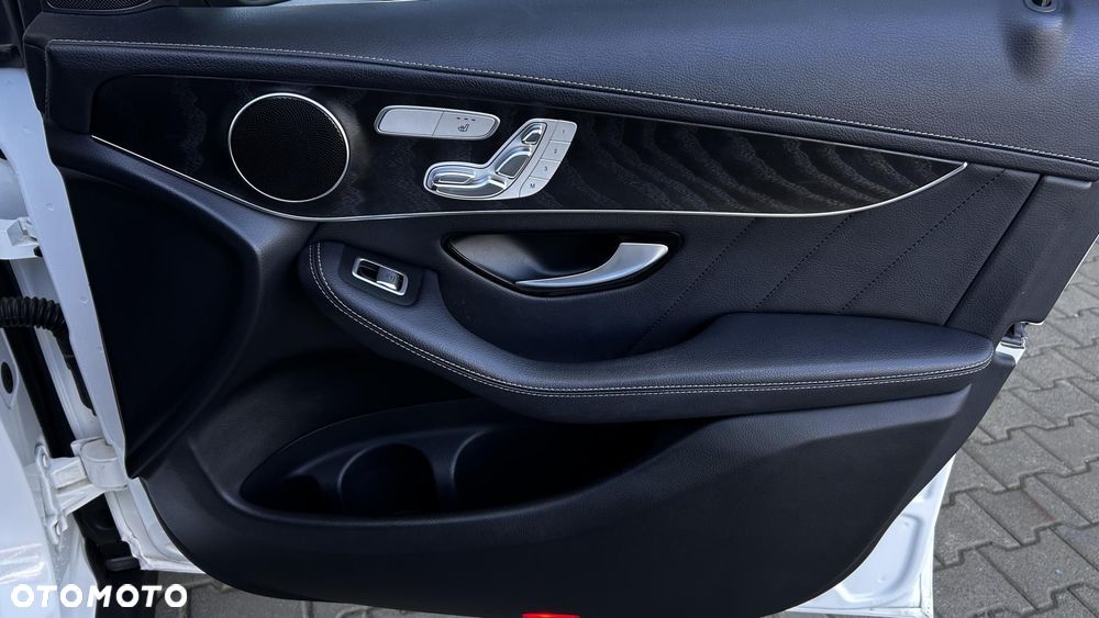 Mercedes-Benz GLC - 23