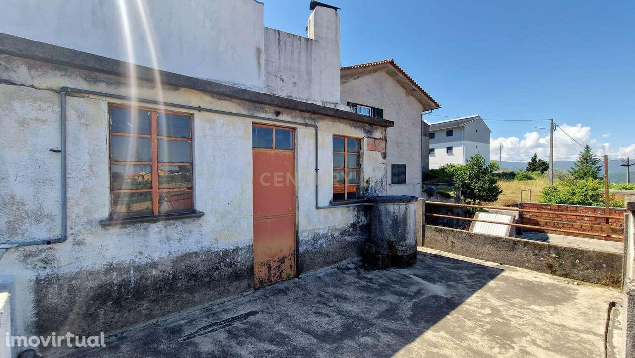Moradia com terraço e terreno  em São Romão, Seia, no coração da Serra - Grande imagem: 2/7