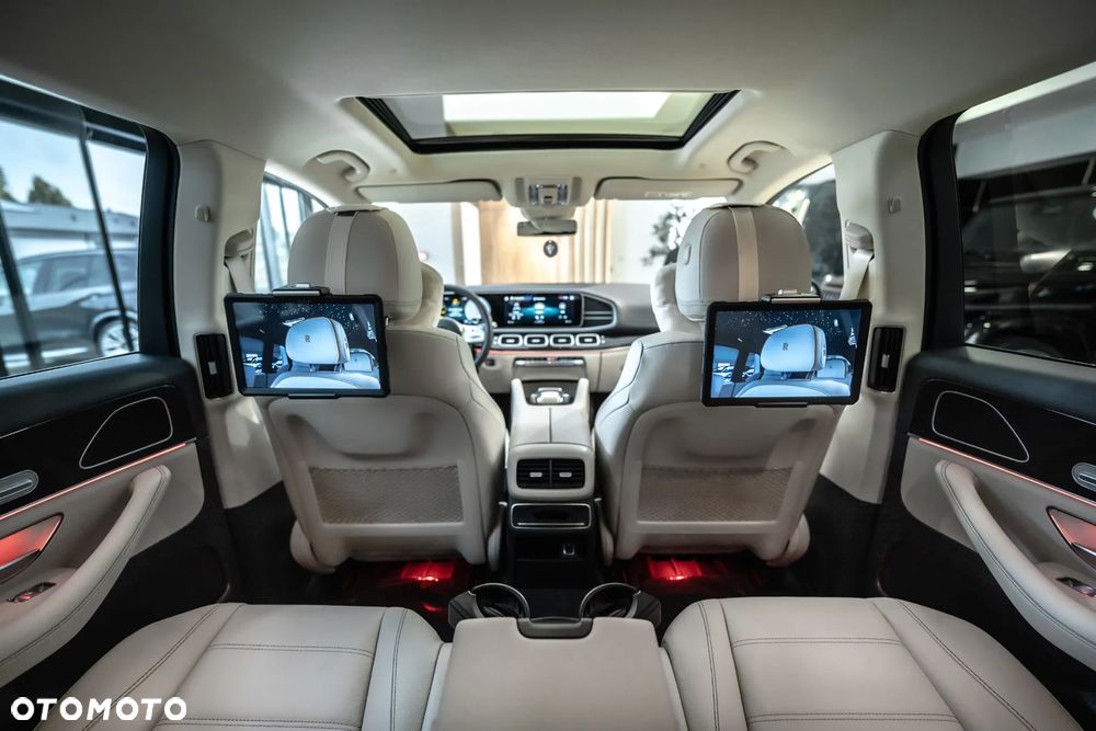 Mercedes-Benz GLS - 36