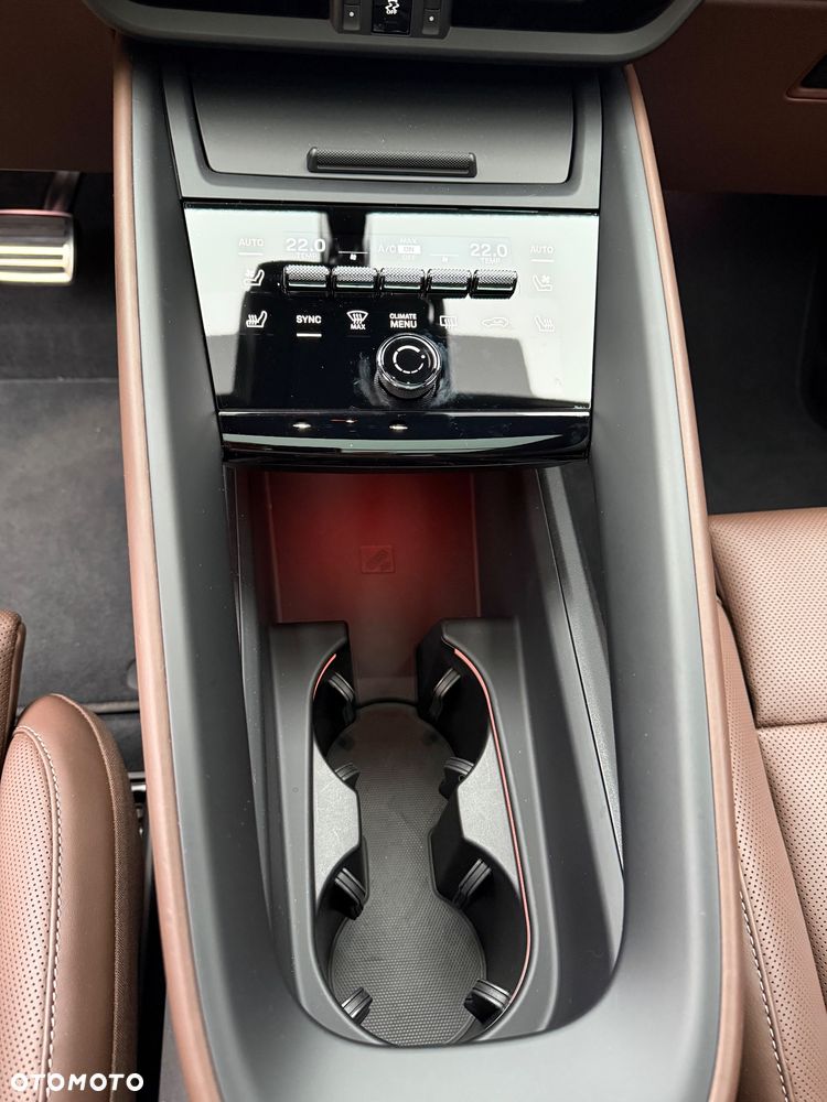 Porsche Macan - 18
