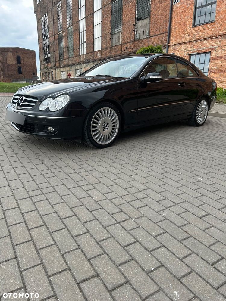 Mercedes-Benz CLK - 11