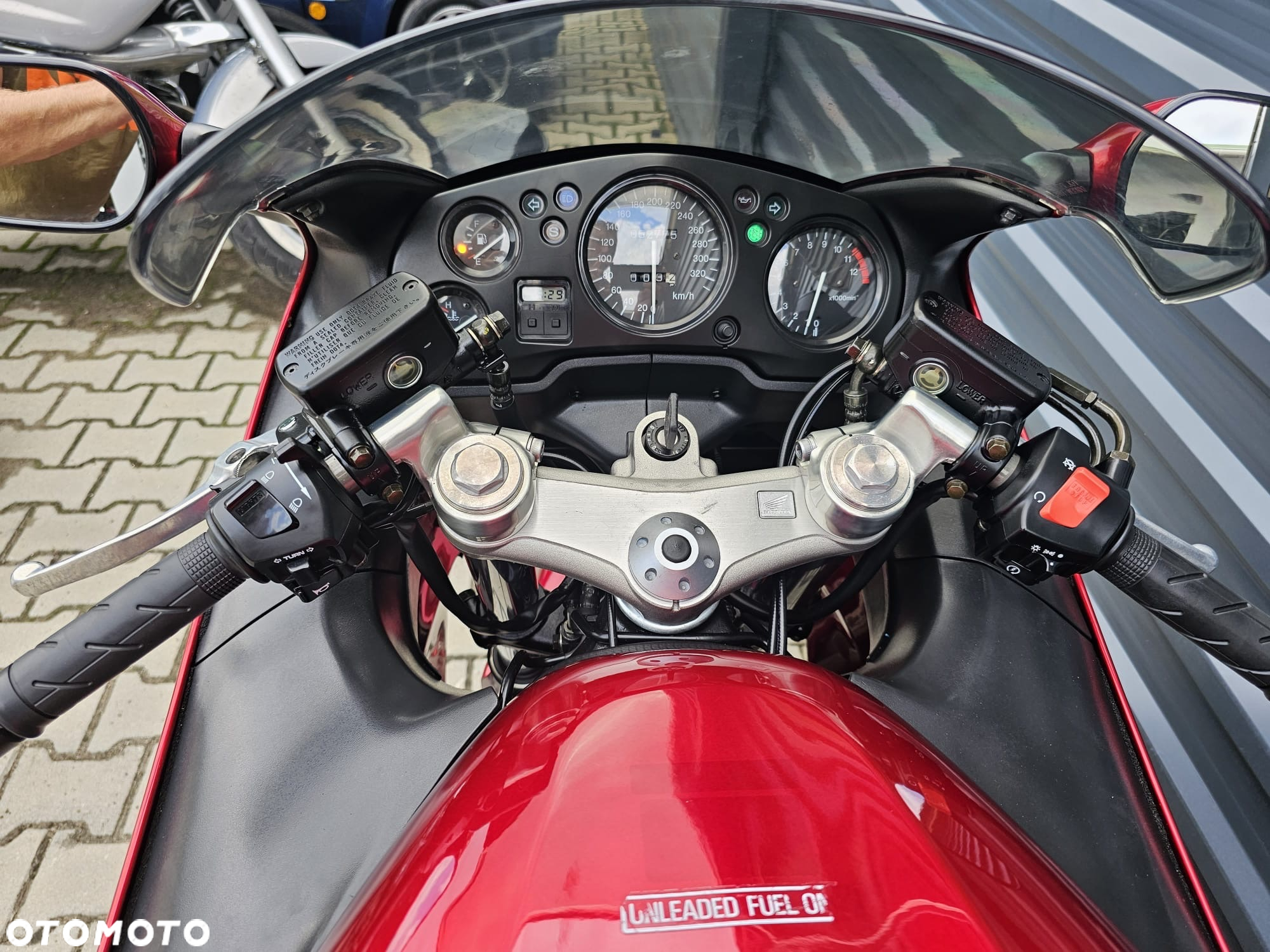 Honda CBR - 9