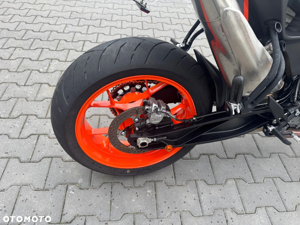 KTM Duke 790 - 16