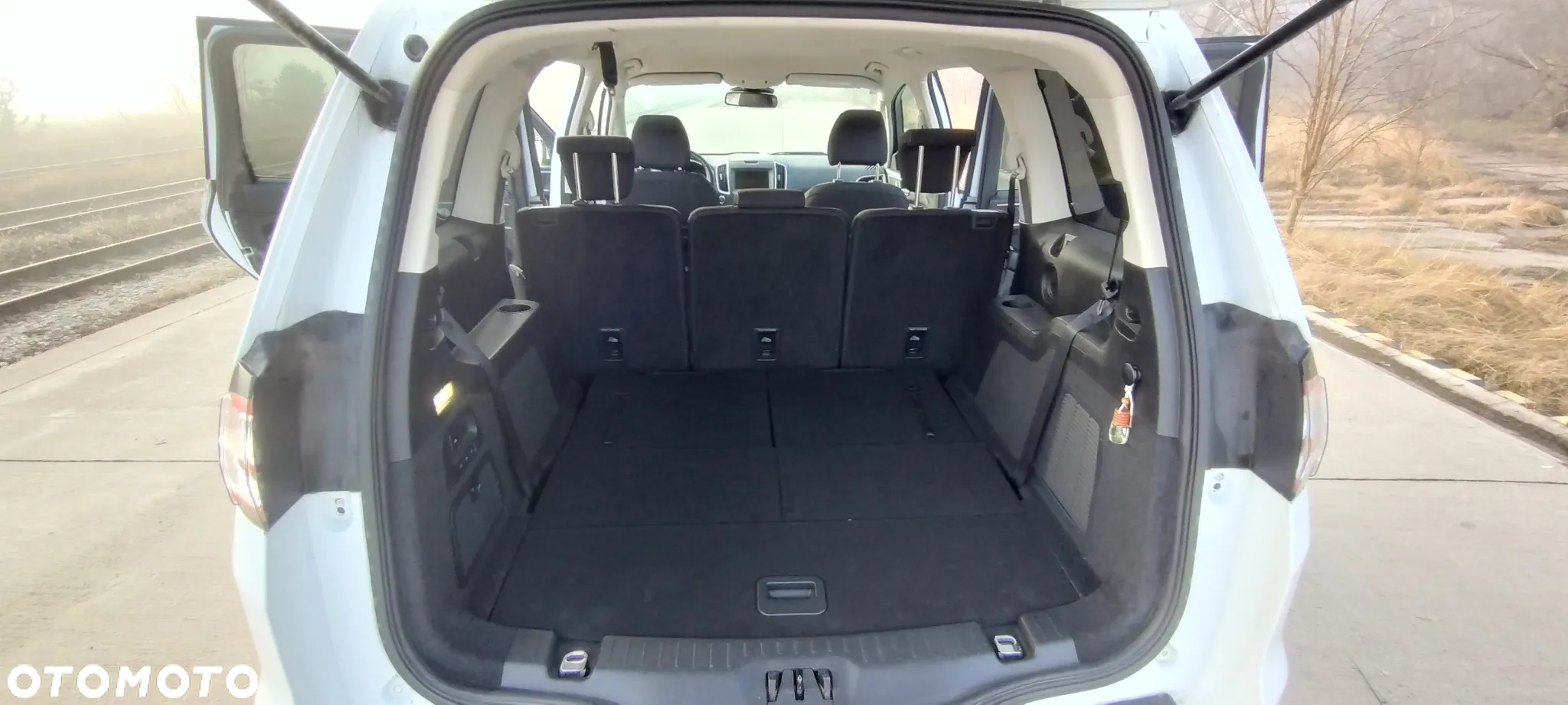 Ford Galaxy 2.0 TDCi 4WD Titanium PowerShift - 19