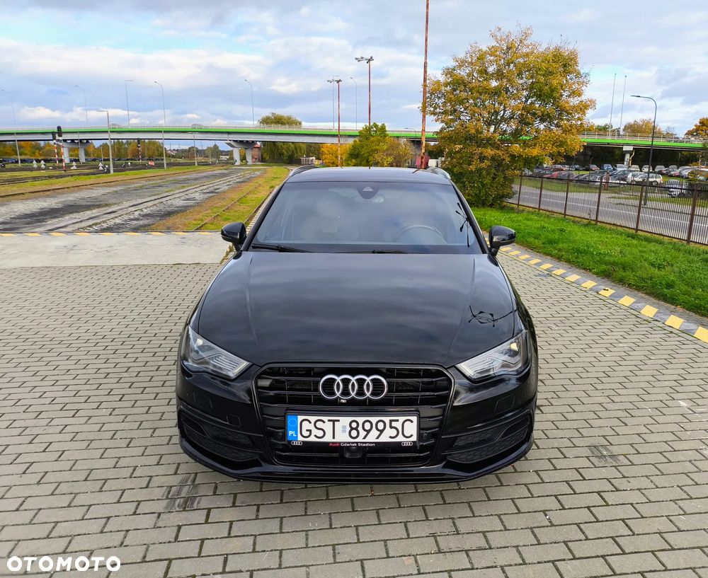 Audi A3 Sportback 2.0 TDI S tronic S line Sportpaket - 2