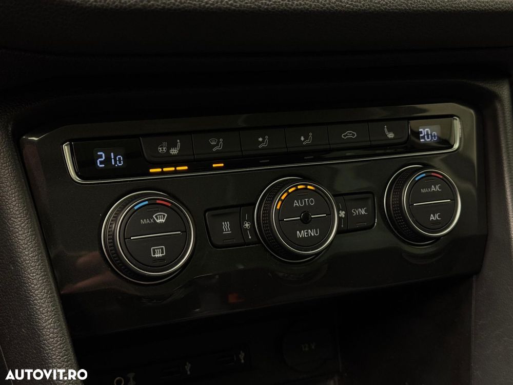 Volkswagen Tiguan - 16