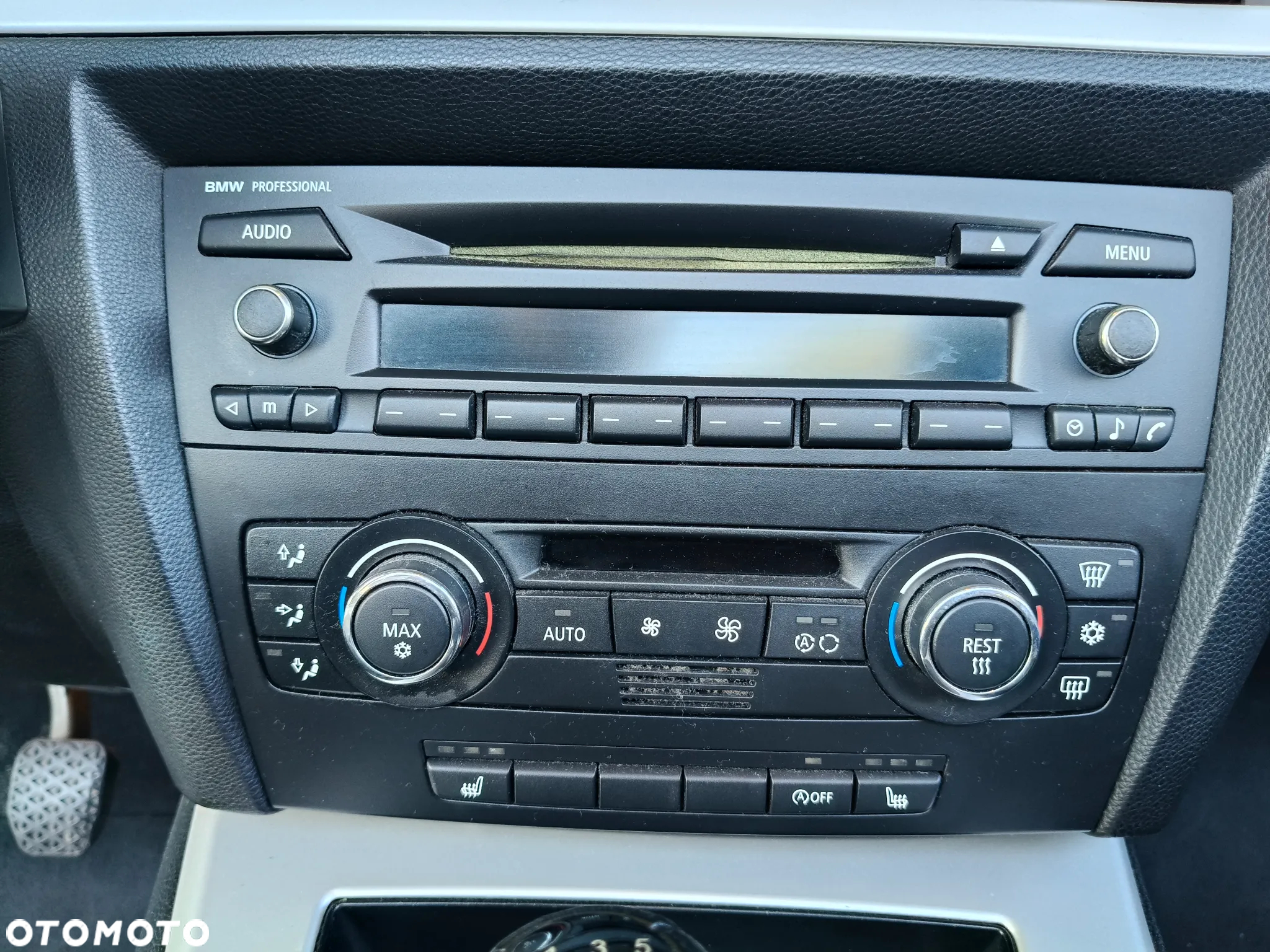 BMW Seria 3 320i - 25