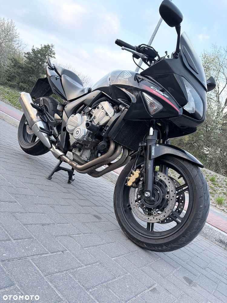 Honda CBF - 3