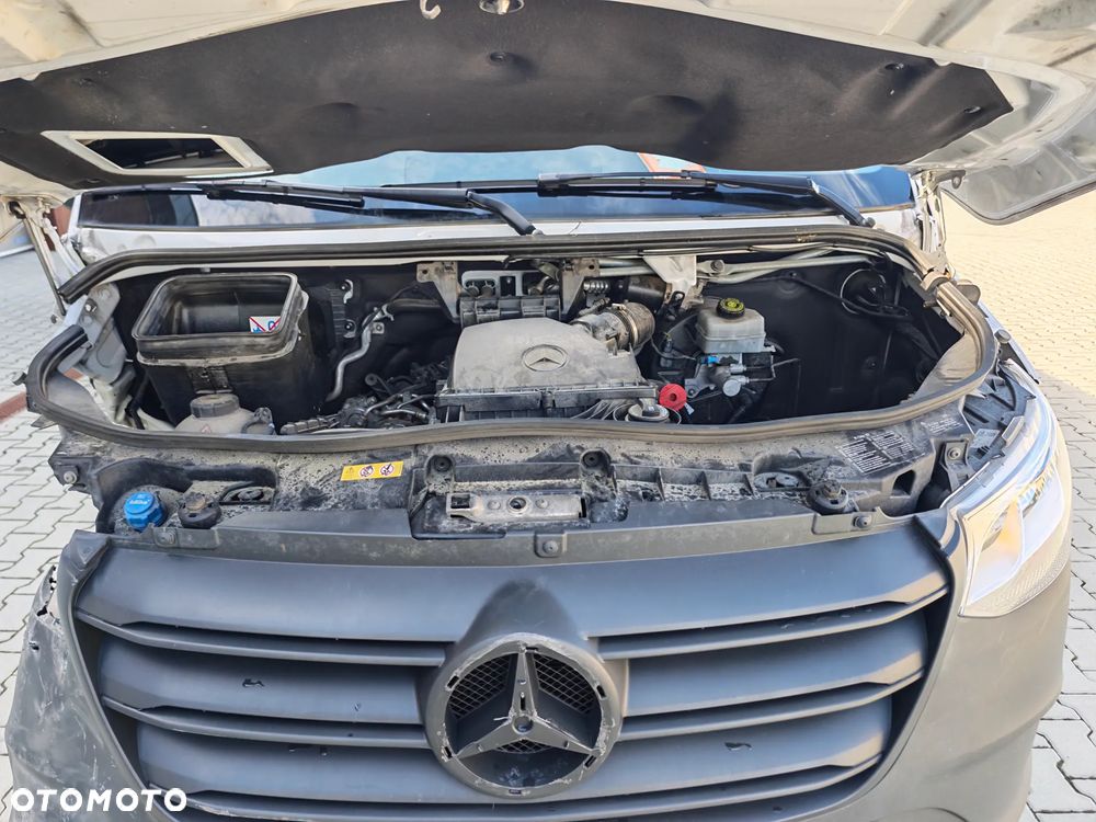 Mercedes-Benz Sprinter - 17