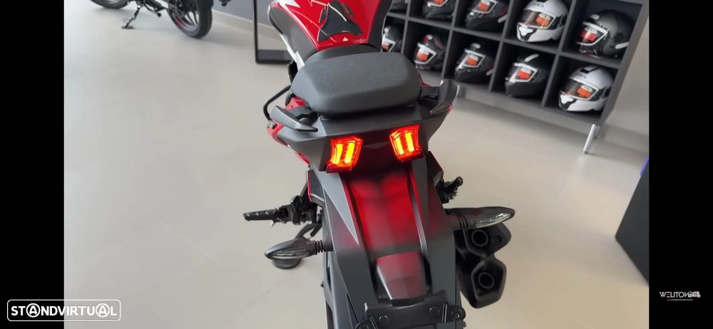 Bajaj Dominar - 9
