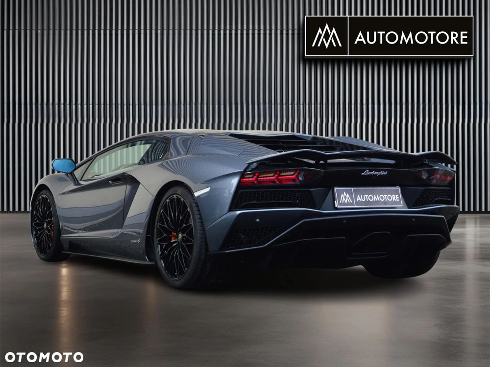 Lamborghini Aventador S - 7