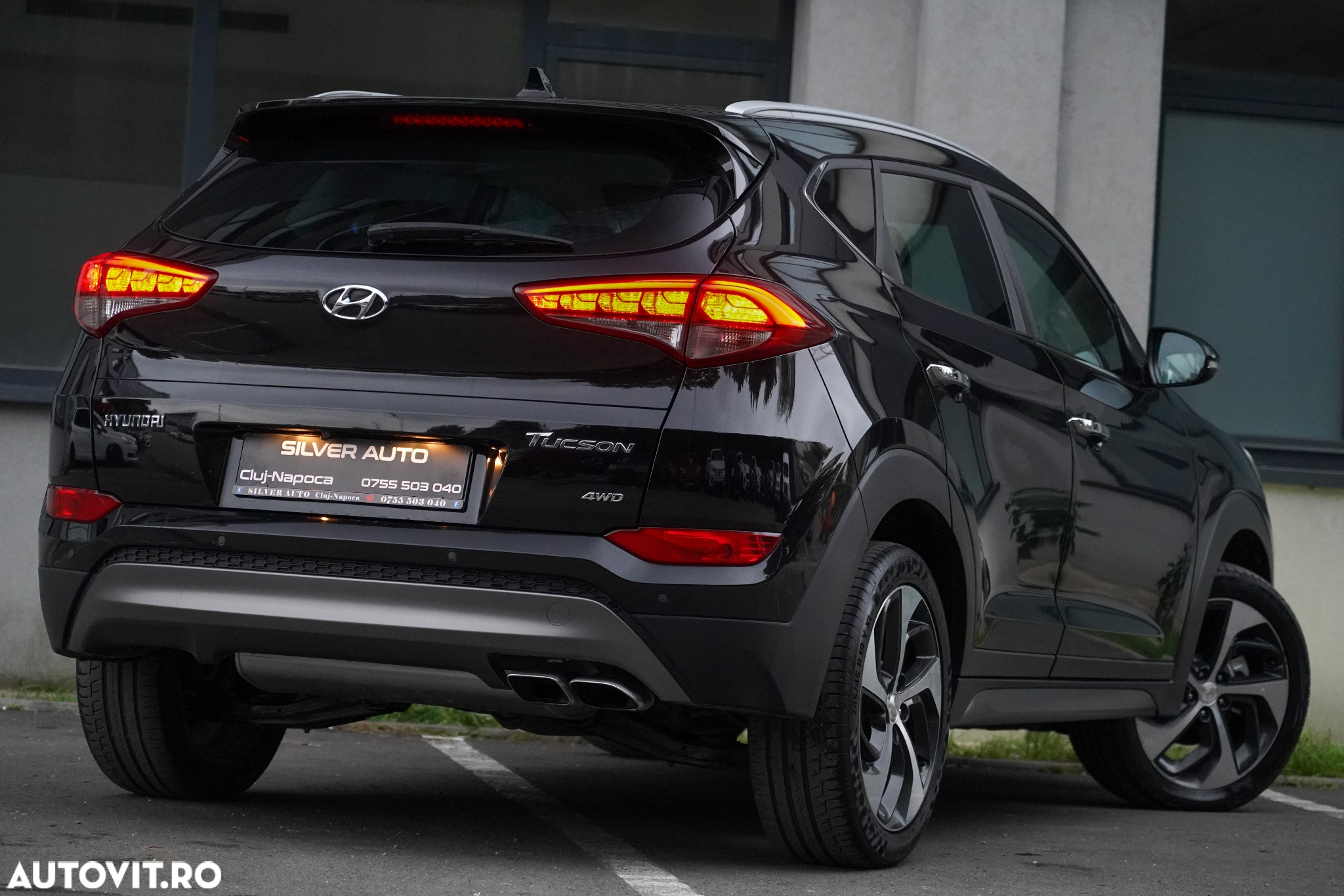 Hyundai Tucson 2.0 CRDI 4WD 6MT Luxury Pack+ - 23