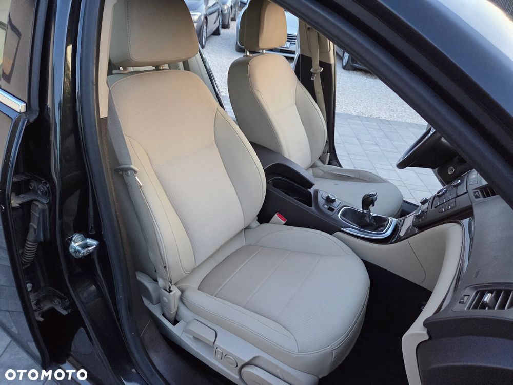 Opel Insignia 2.0 CDTI Cosmo - 19