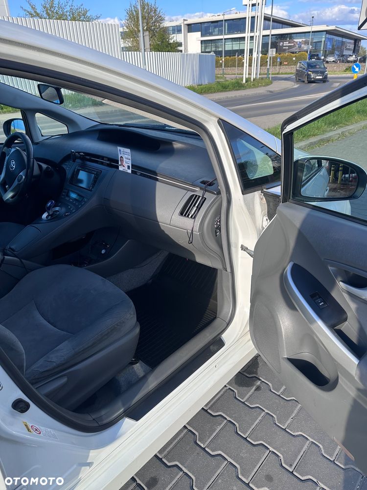 Toyota Prius - 11