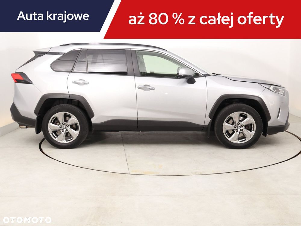 Toyota RAV4 - 8