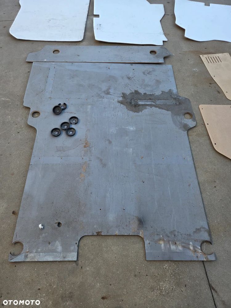 Zabudowa paski podłoga boczki Peugeot Expert III Krótki - 2