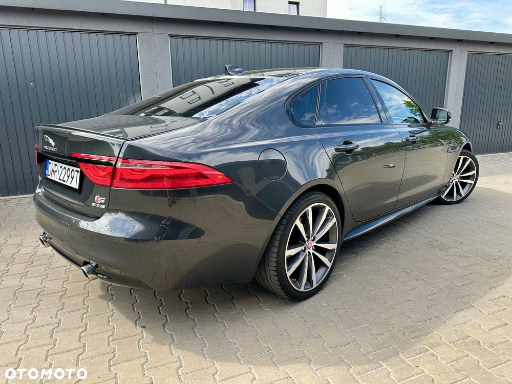 Jaguar XF S AWD - 10