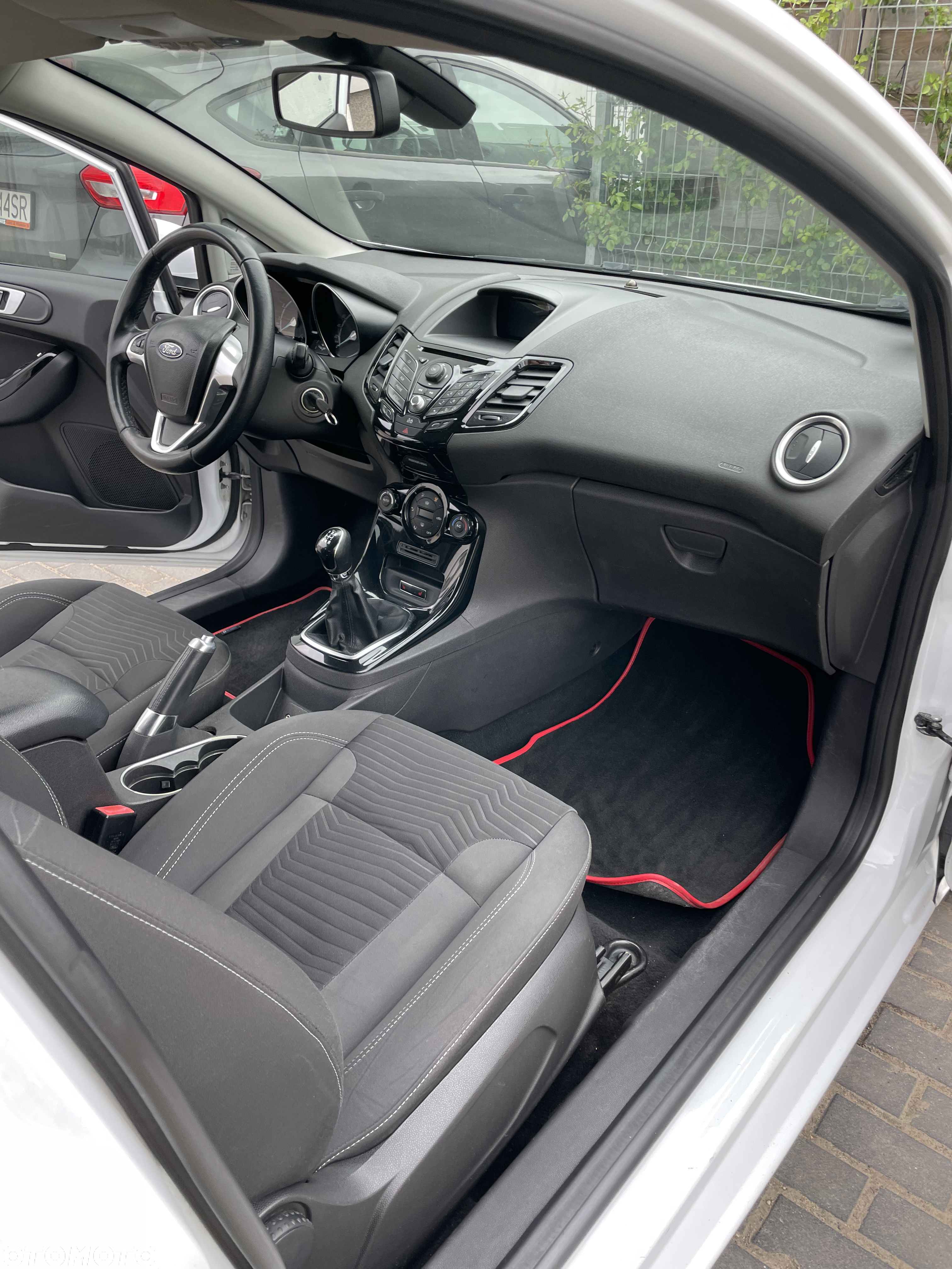 Ford Fiesta 1.0 EcoBoost Titanium - 15